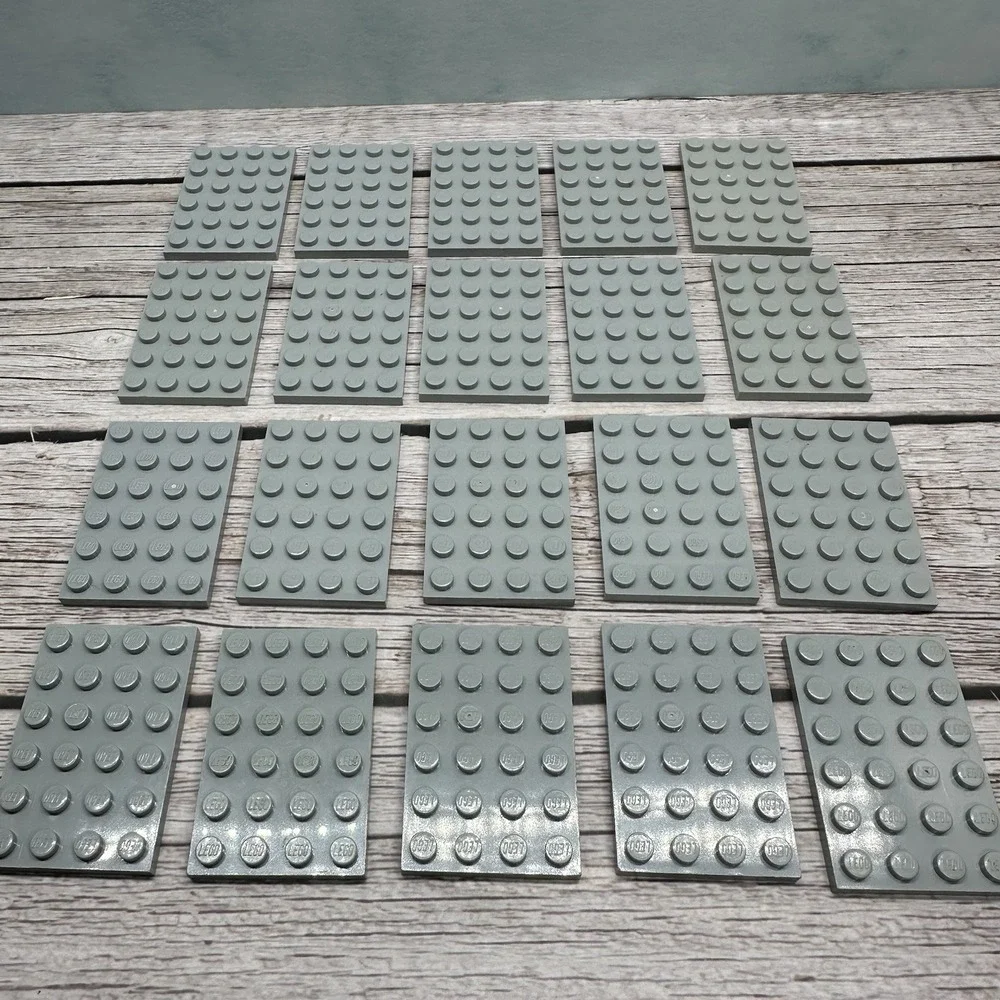 Lego‎ Part 3032 - Plate, 4x6 Light Bluish Gray - Lot Of 20